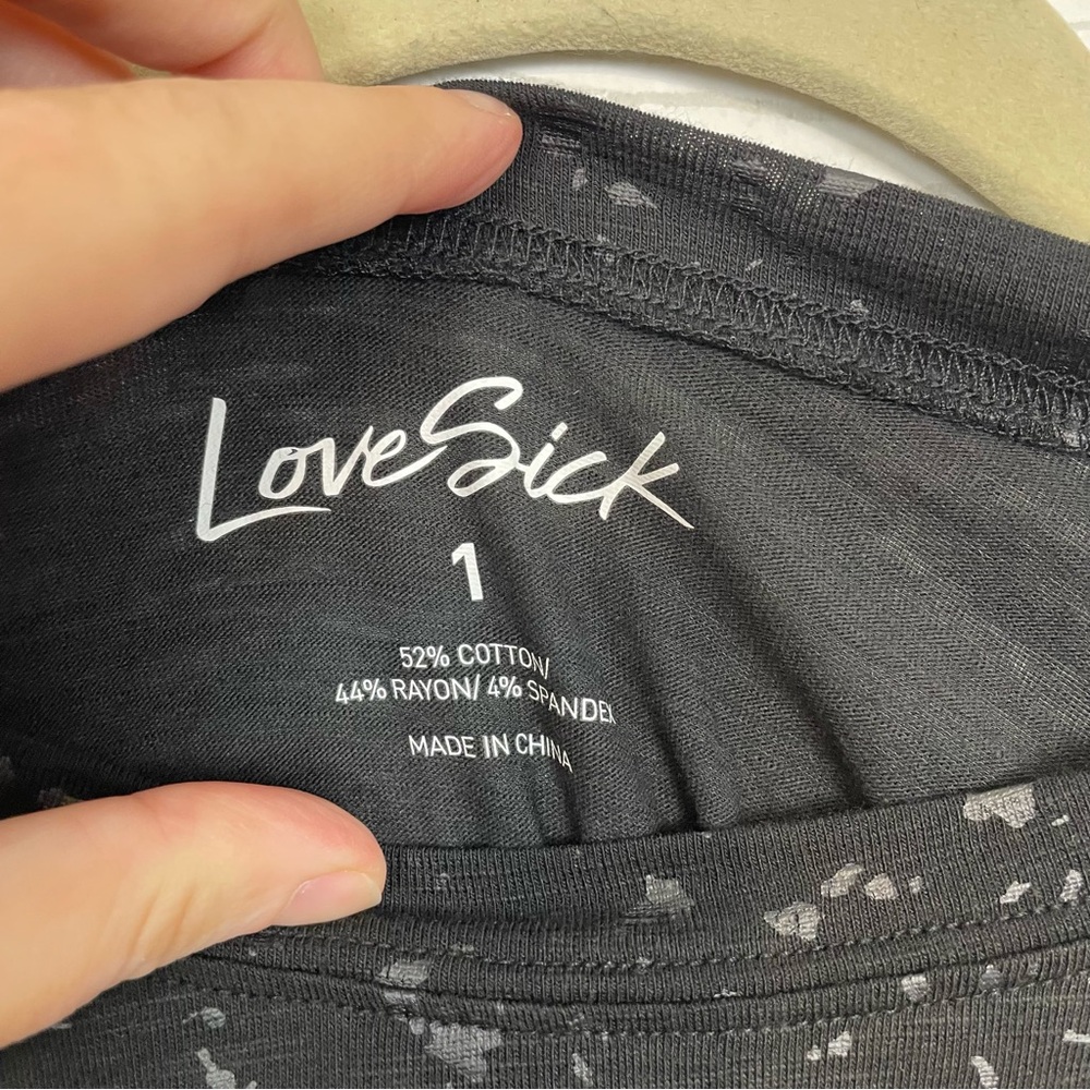 Torrid LoveSick Super Soft Slub Distressed Long Sleeve Top Size 1X - Picture 3 of 11